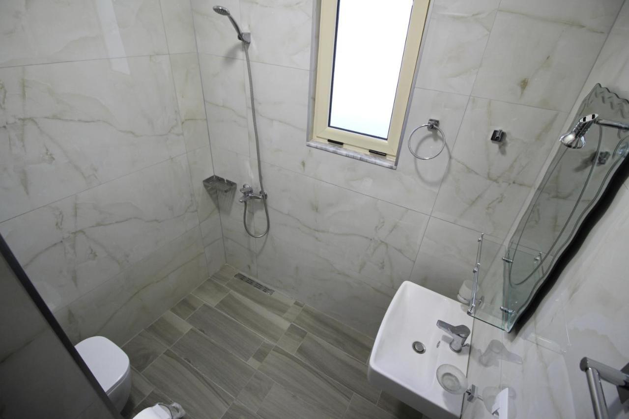 Vision 4 Ksamil Villa Apartments And Rooms Extérieur photo