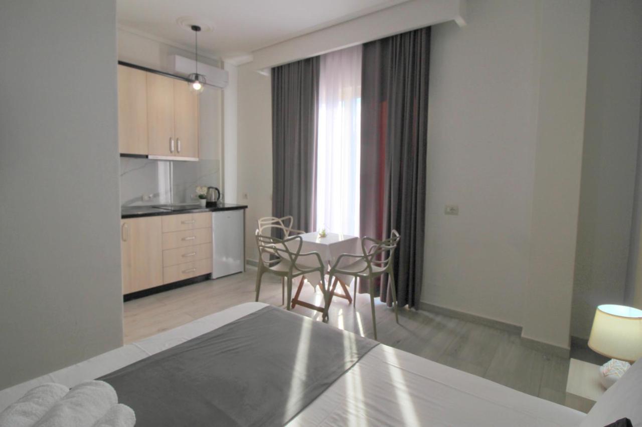 Vision 4 Ksamil Villa Apartments And Rooms Extérieur photo