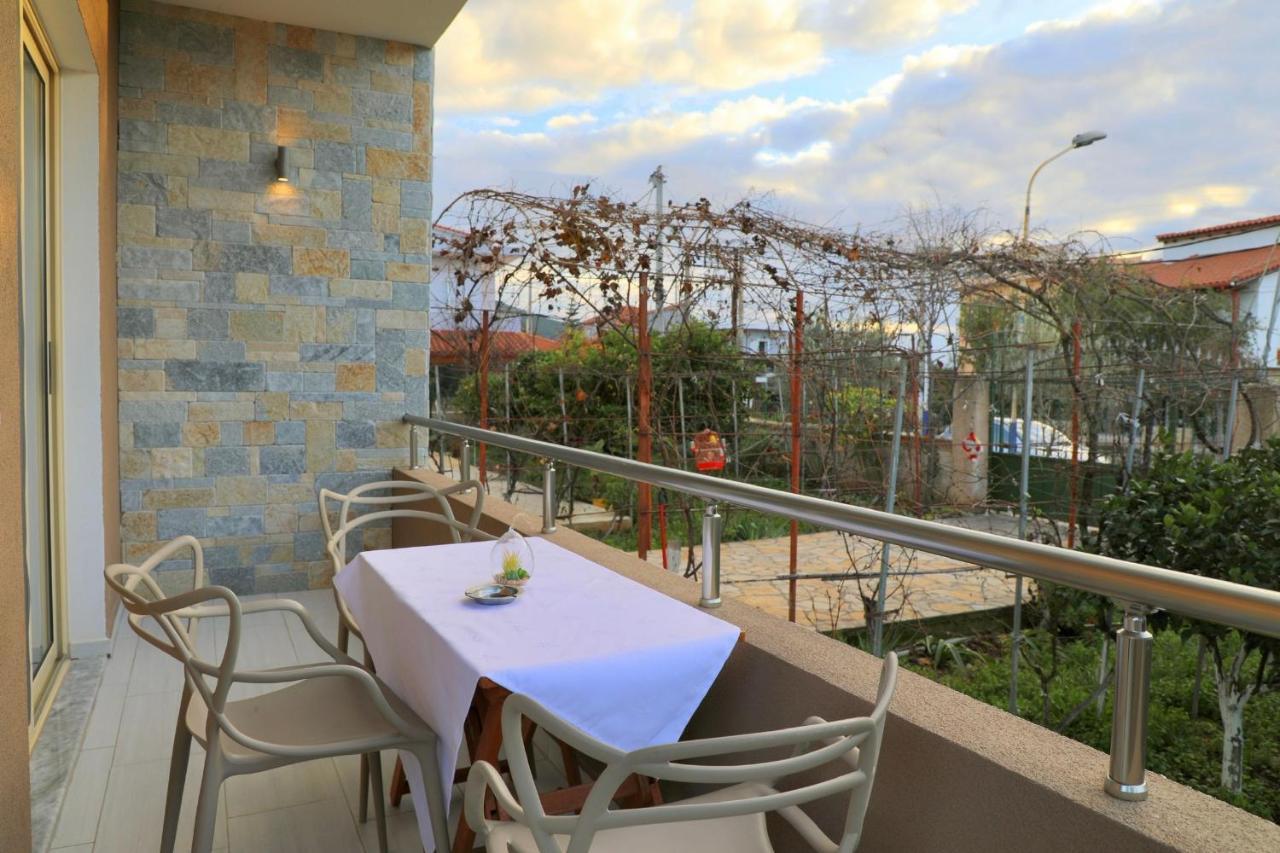 Vision 4 Ksamil Villa Apartments And Rooms Extérieur photo