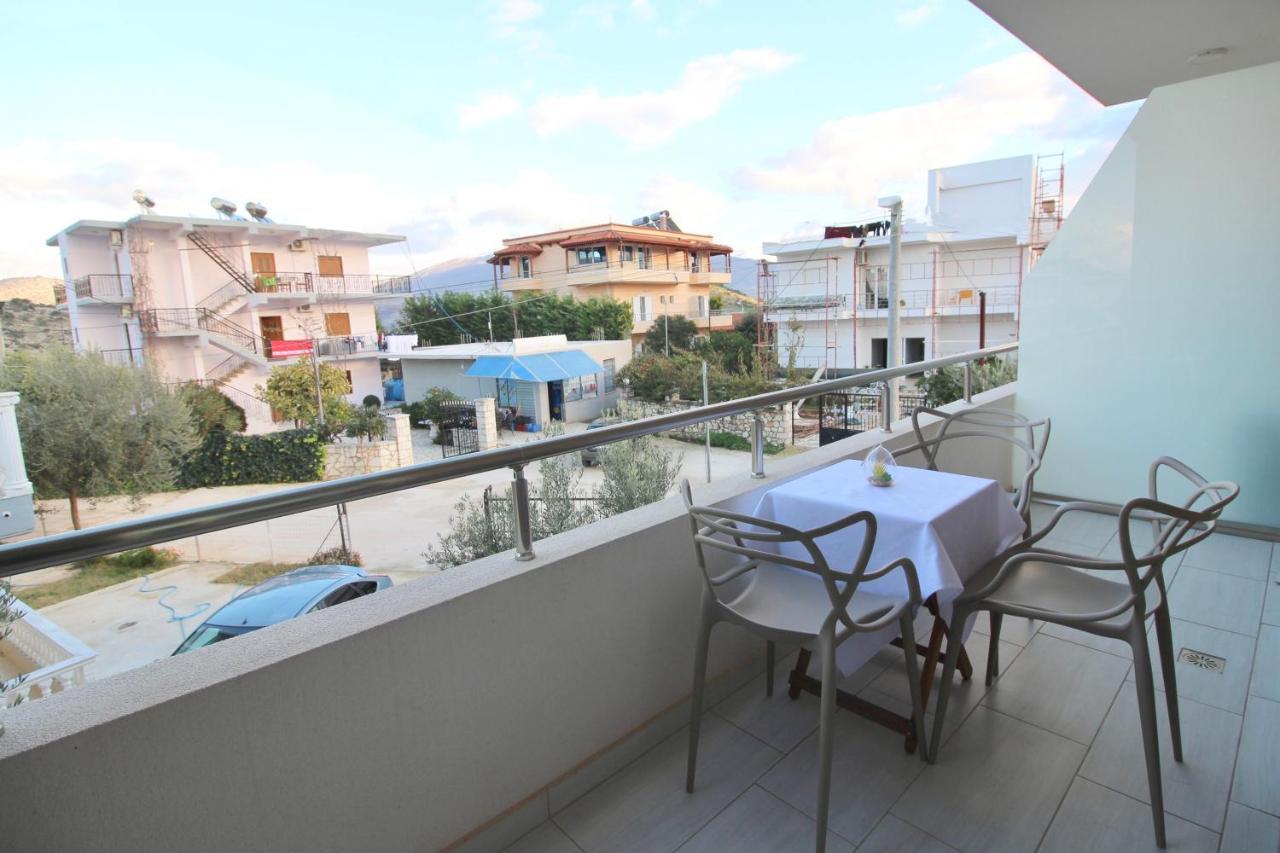 Vision 4 Ksamil Villa Apartments And Rooms Extérieur photo